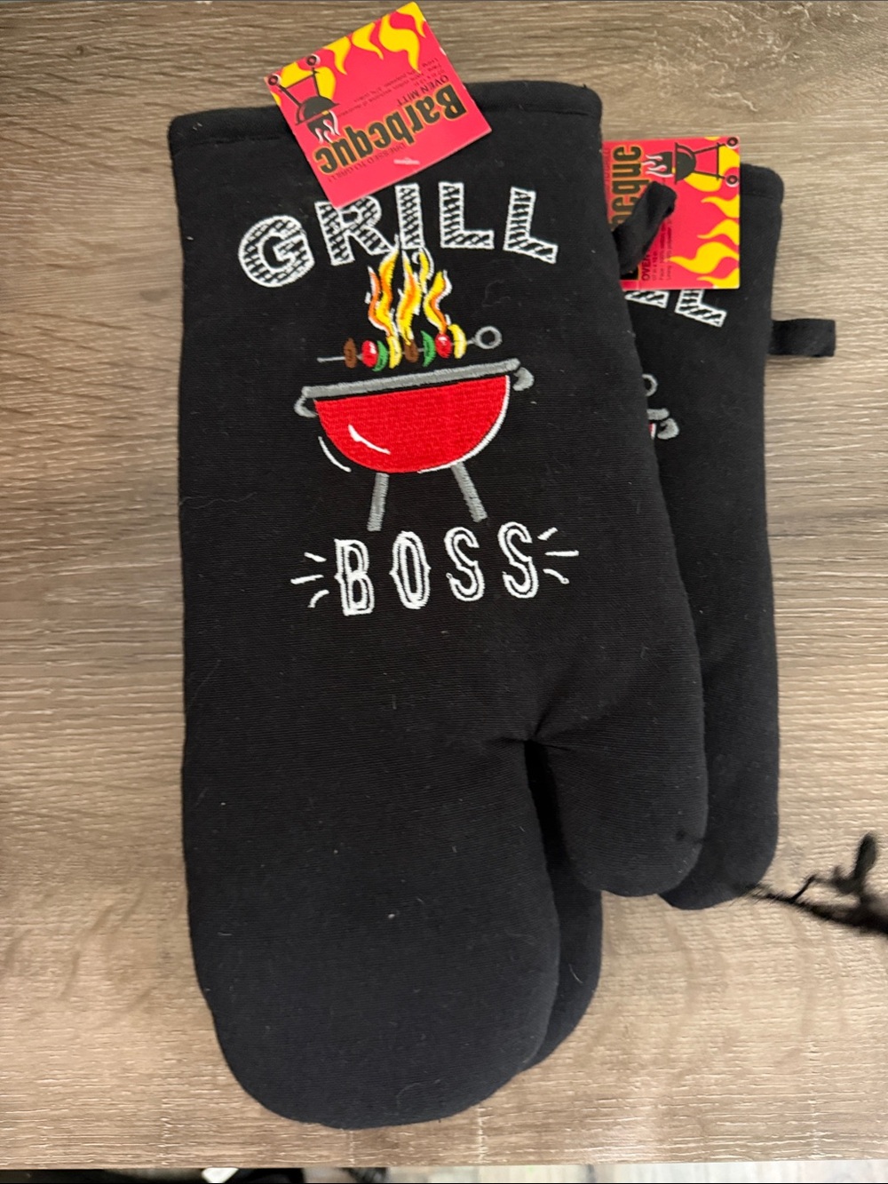 Grill Boss Black Oven Mitts with Red Grill Graphic